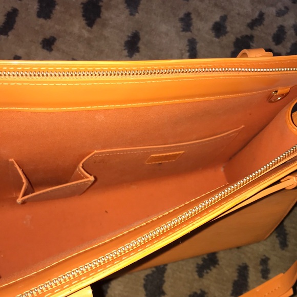 Louis Vuitton bag - Picture 4 of 6